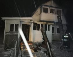 Под Пензой в пожаре погибли две женщины