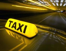 Службу такси накажут за СМС-рассылку
