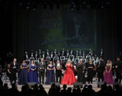 В Пензе состоялся юбилейный гала-концерт Владимира Каширского