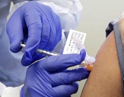 Участникам испытаний российской вакцины от коронавируса дали рекомендации