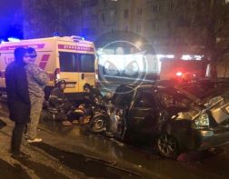 В сети обсуждают жесткую аварию на Суворова