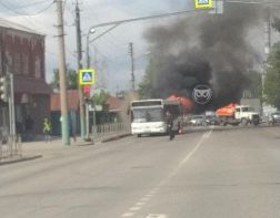 На Пензе-3  загорелся  автобус
