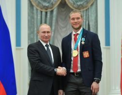 Пензенского хоккеиста наградили орденом Дружбы 