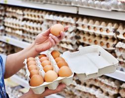 Цены вкрутую: ритейл предупредил о подорожании яиц и курицы
