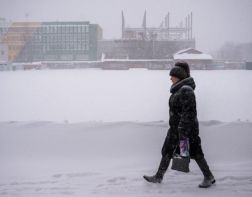 Пензенцы жалуются на груды снега во дворах по всему городу
