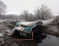 В Башкирии пензенский водитель слетел в речку и погиб