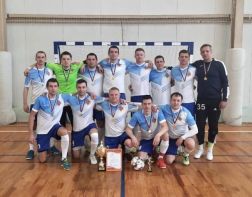 Зареченская команда пожарных победила в областном турнире по мини-футболу