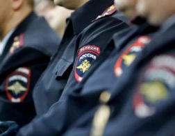 За избиение полицейского пензячка заплатит 40 000 рублей