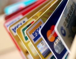 Мошенники украли с банковских карт зареченцев почти полмиллиона рублей