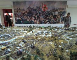 Зареченцы увидели уникальную диараму Бородинского сражения