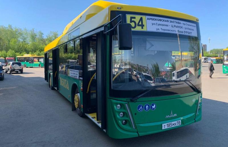 В Пензе на маршрут №54 вышли два первых минских автобуса