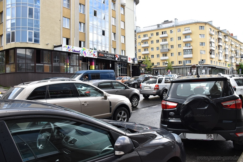 Пензенцам грозят штрафы за передачу управления транспортом детям