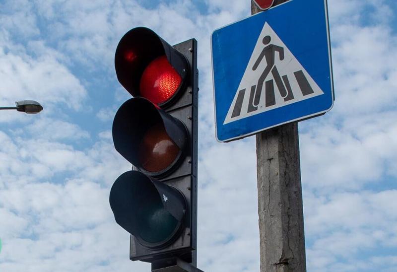 Пензенцам сообщили о ремонте светофора на Ладожской