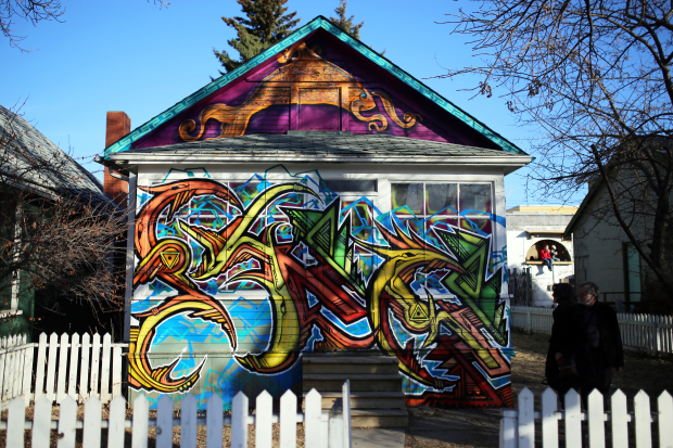 811_graffiti_house.jpg